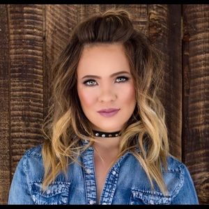 Meet your Posher, Shye